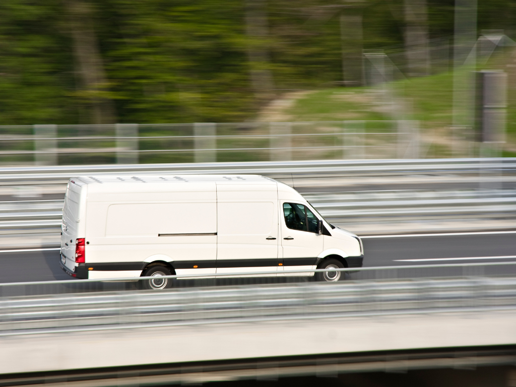 delivery van rental